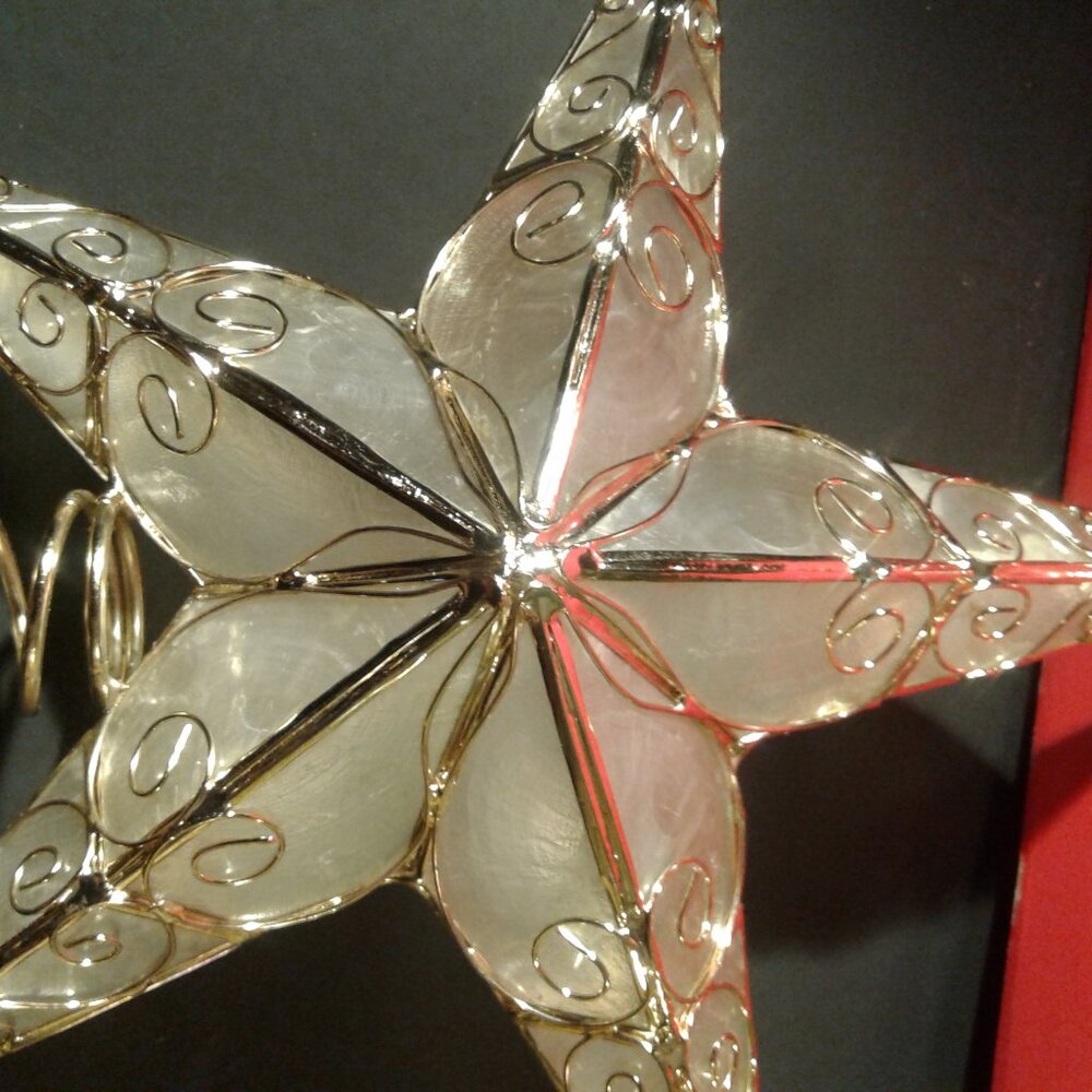 Macy's Star X-Mas Tree Topper - Markdown- - Picture 2 of 4